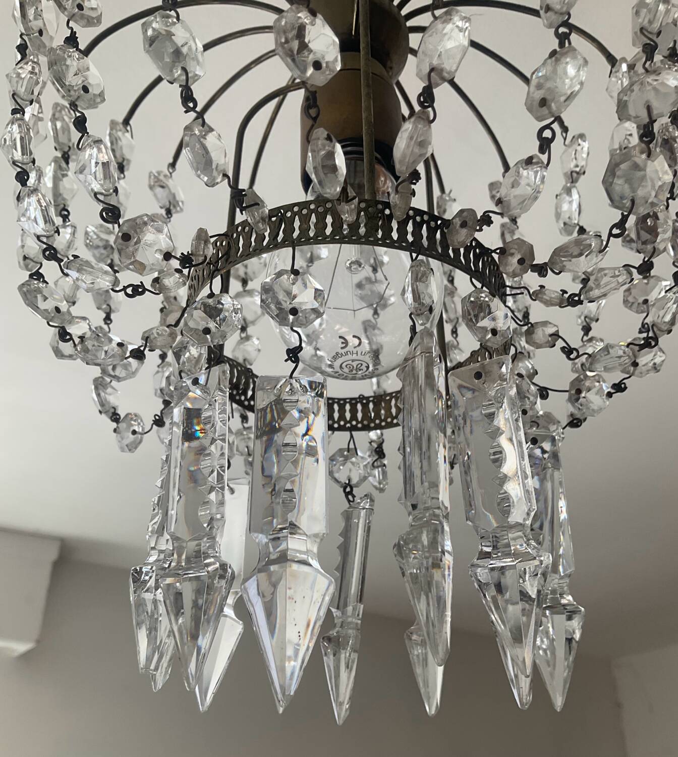 Petit lustre vintage à pampilles de cristal