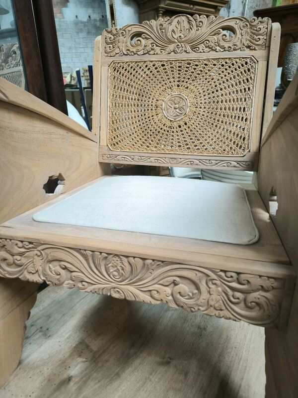 Fauteuil colonial en teck origine Ceylan