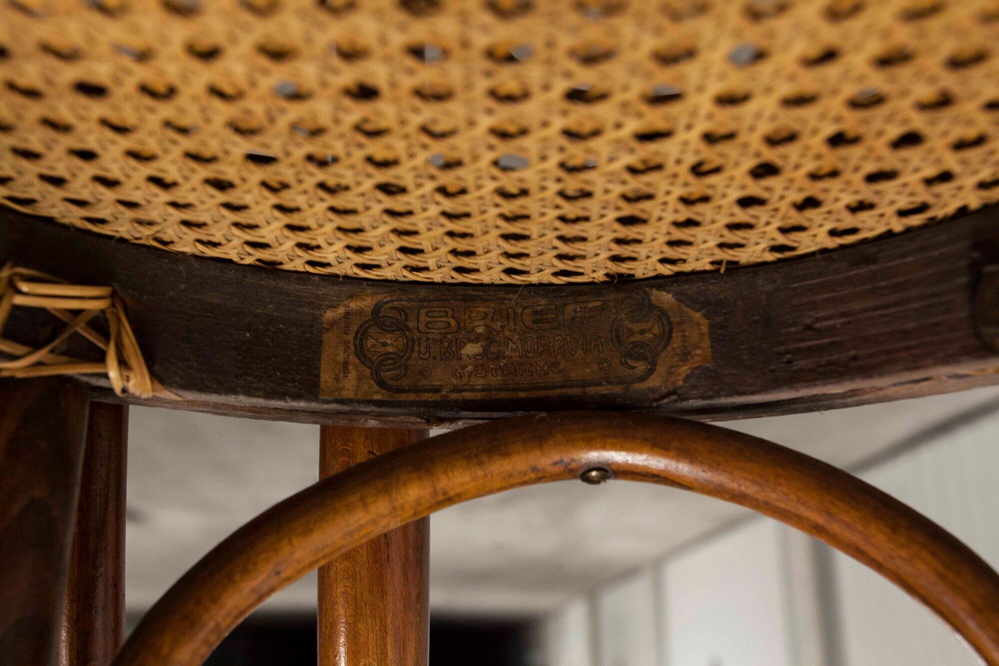 Pair of chairs bistrto Brief 1900 curved wood and canning