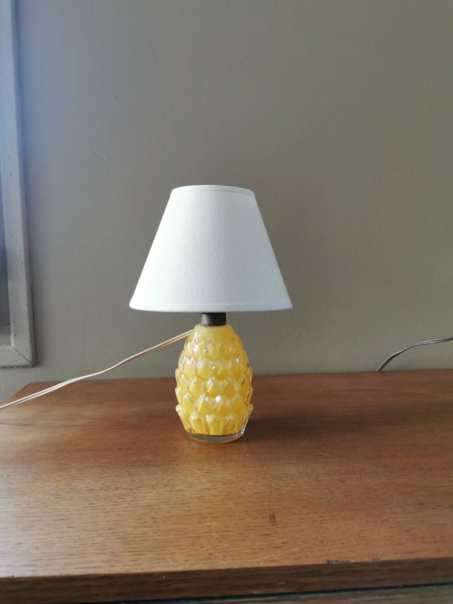 Lampe ananas vintage en verre peint