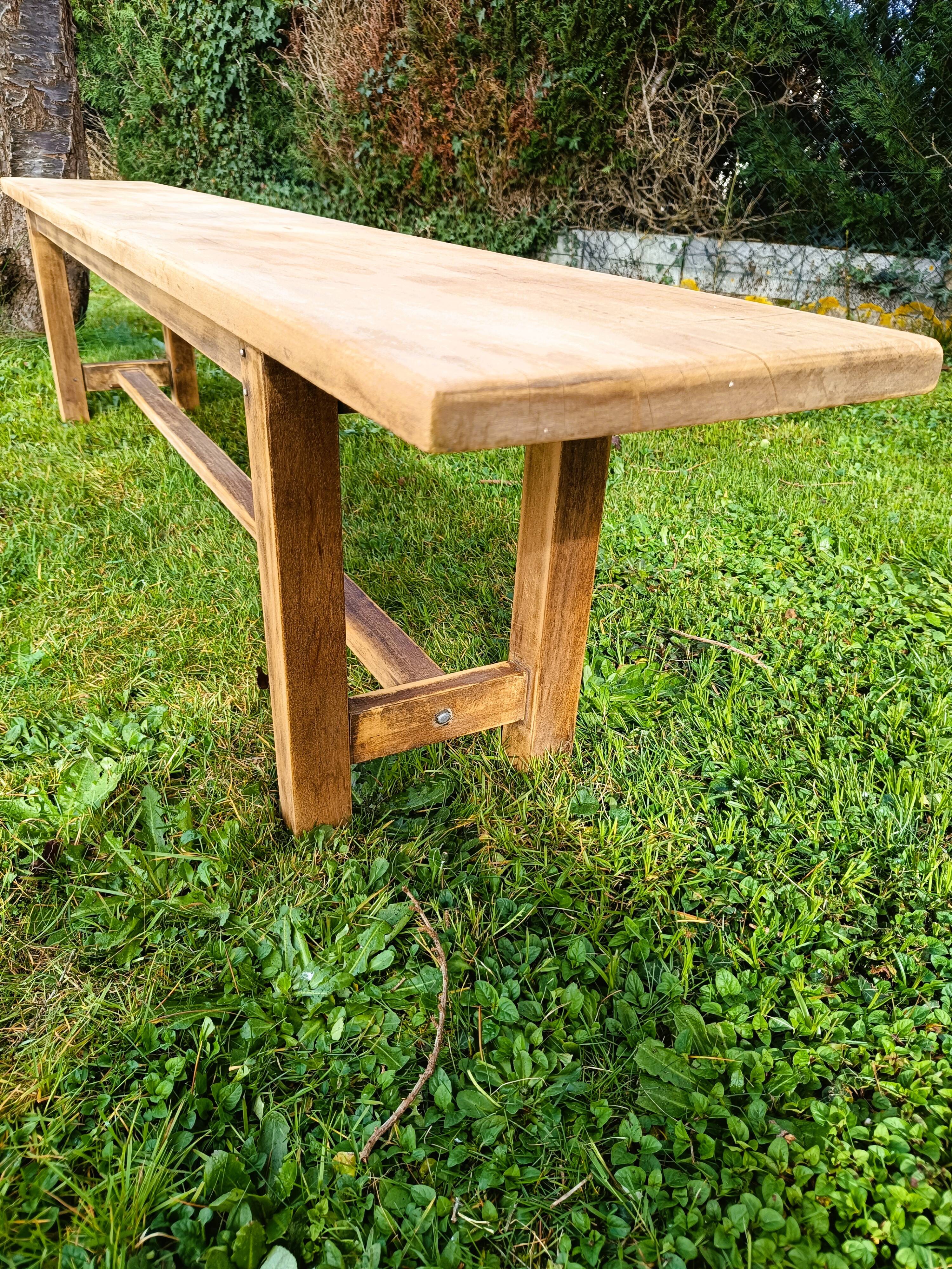 Antique bench in solid beech