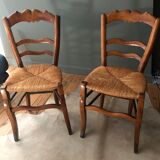 Lot of 2 cherry chairs