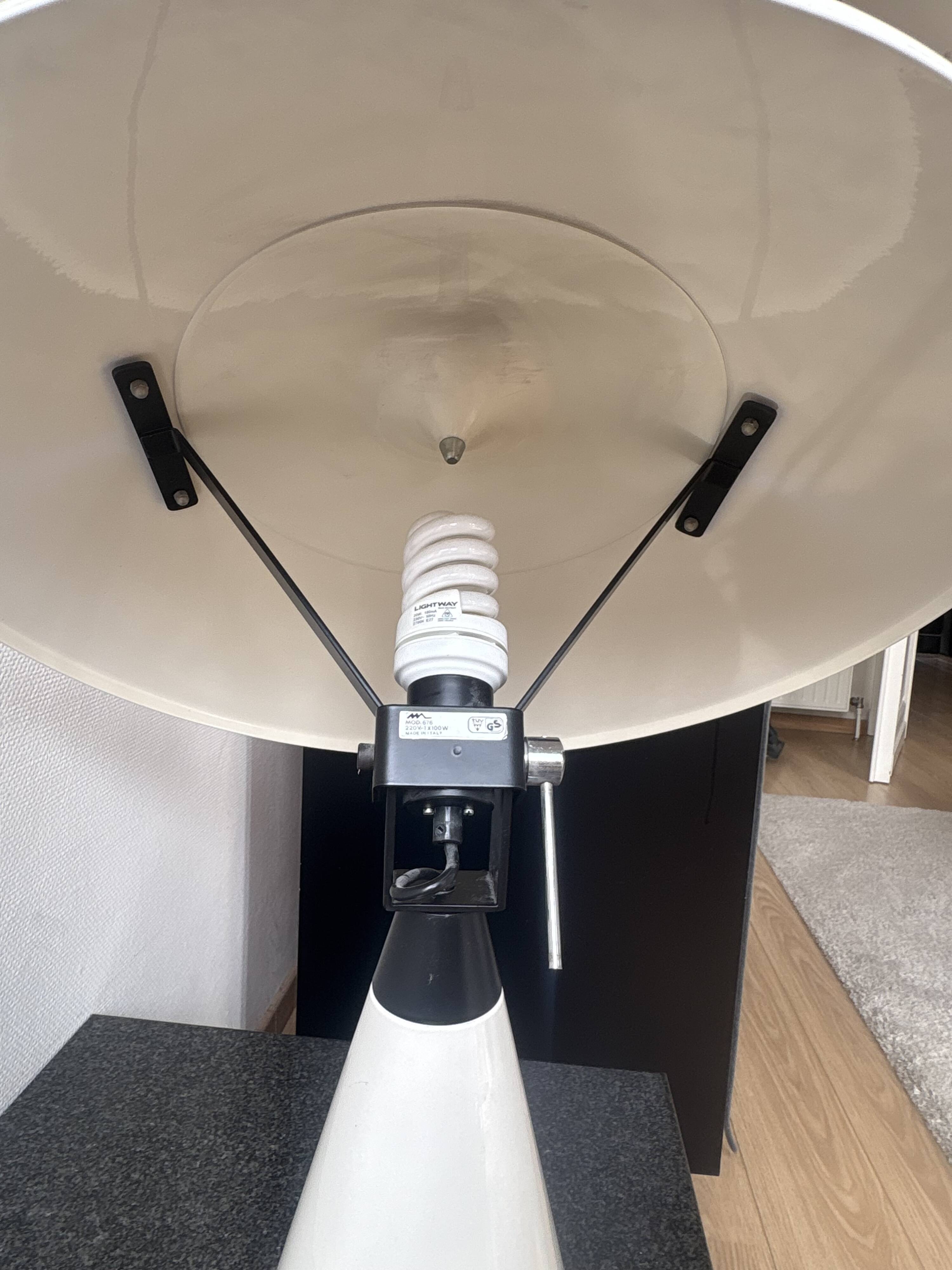 Martinelli Luce — Vintage table lamp “Radar” Mod. 676 — Made in Italy