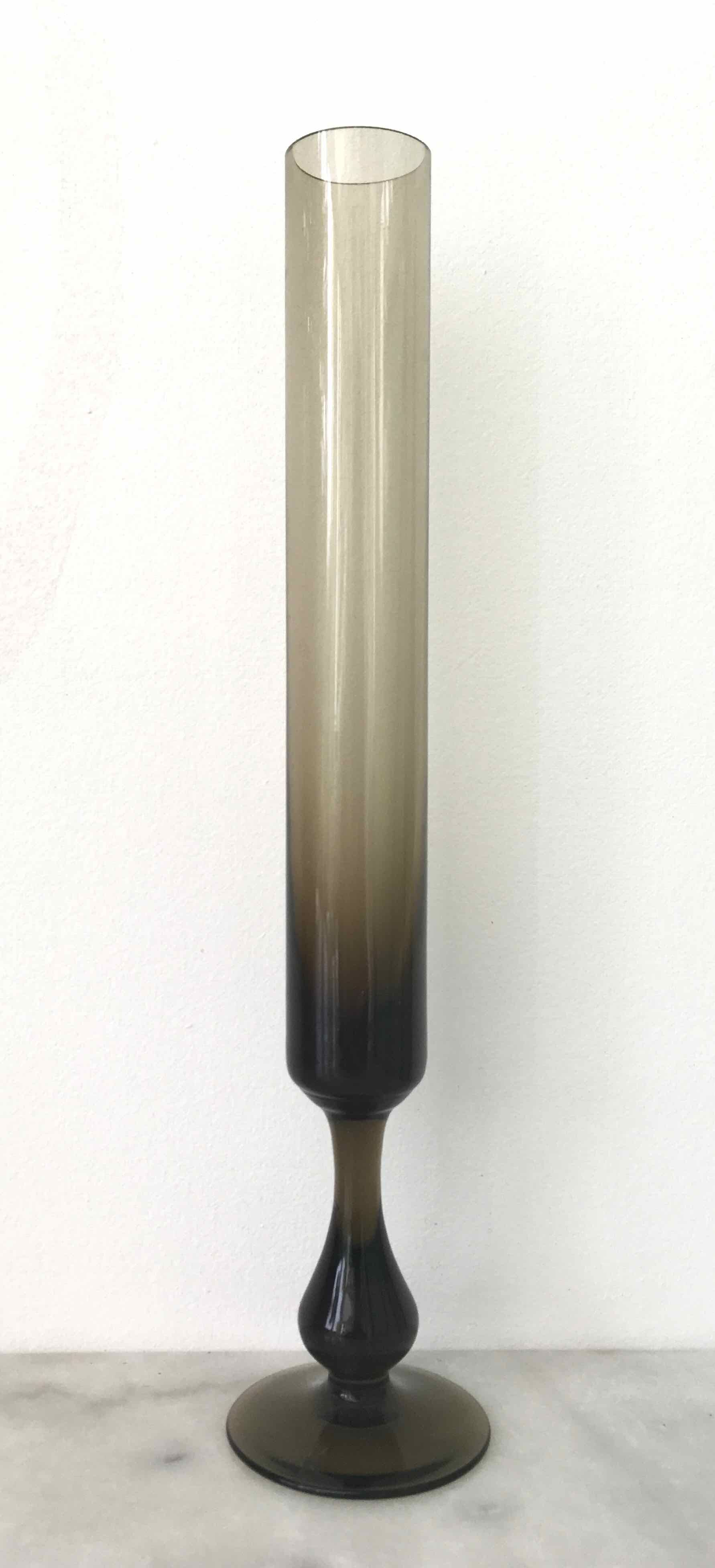 Vintage soliflore vase