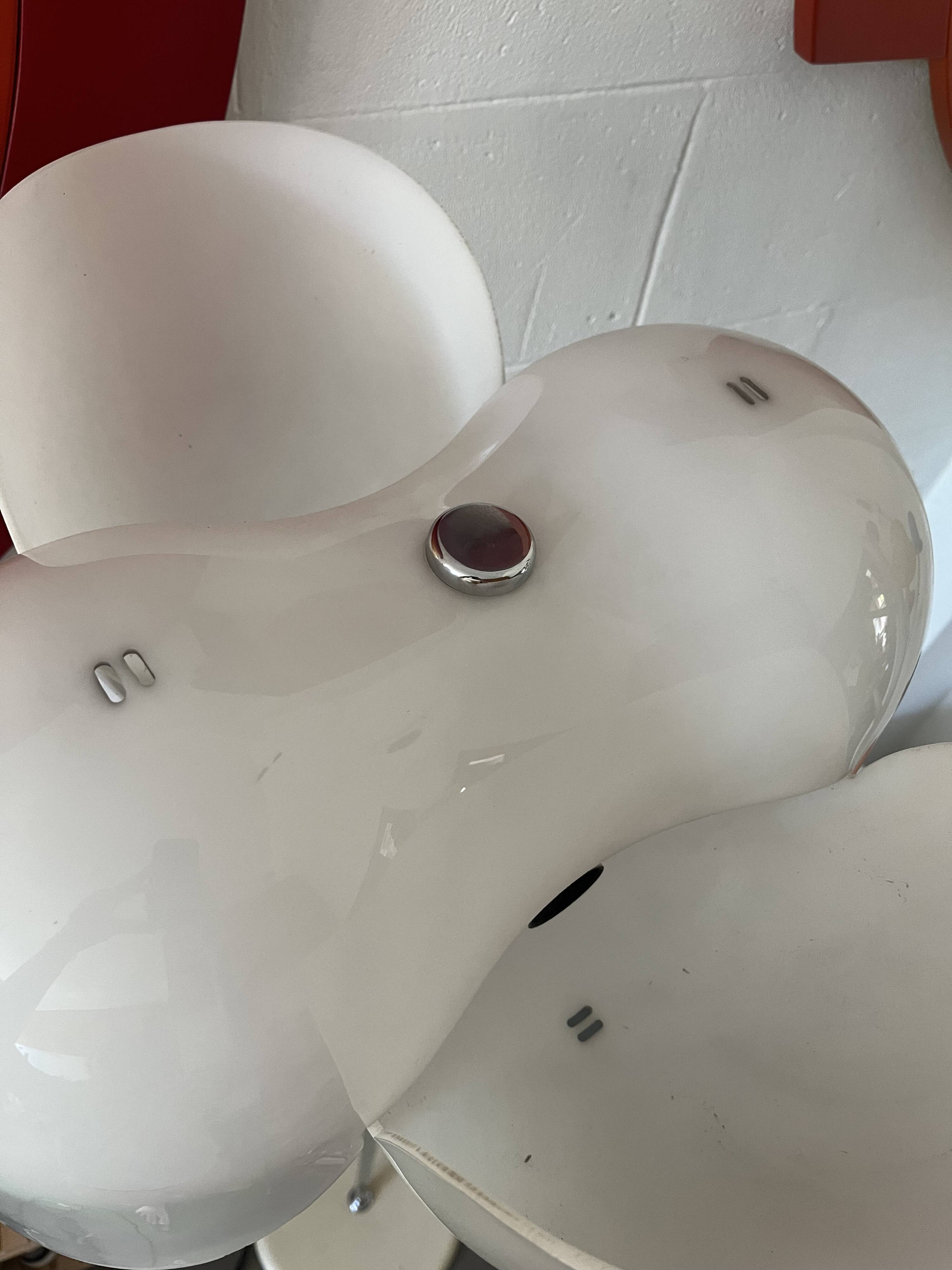 Dafne Floor Lamp in Plexiglass, Olaf von Bohr for Artemide, 1972, Italy