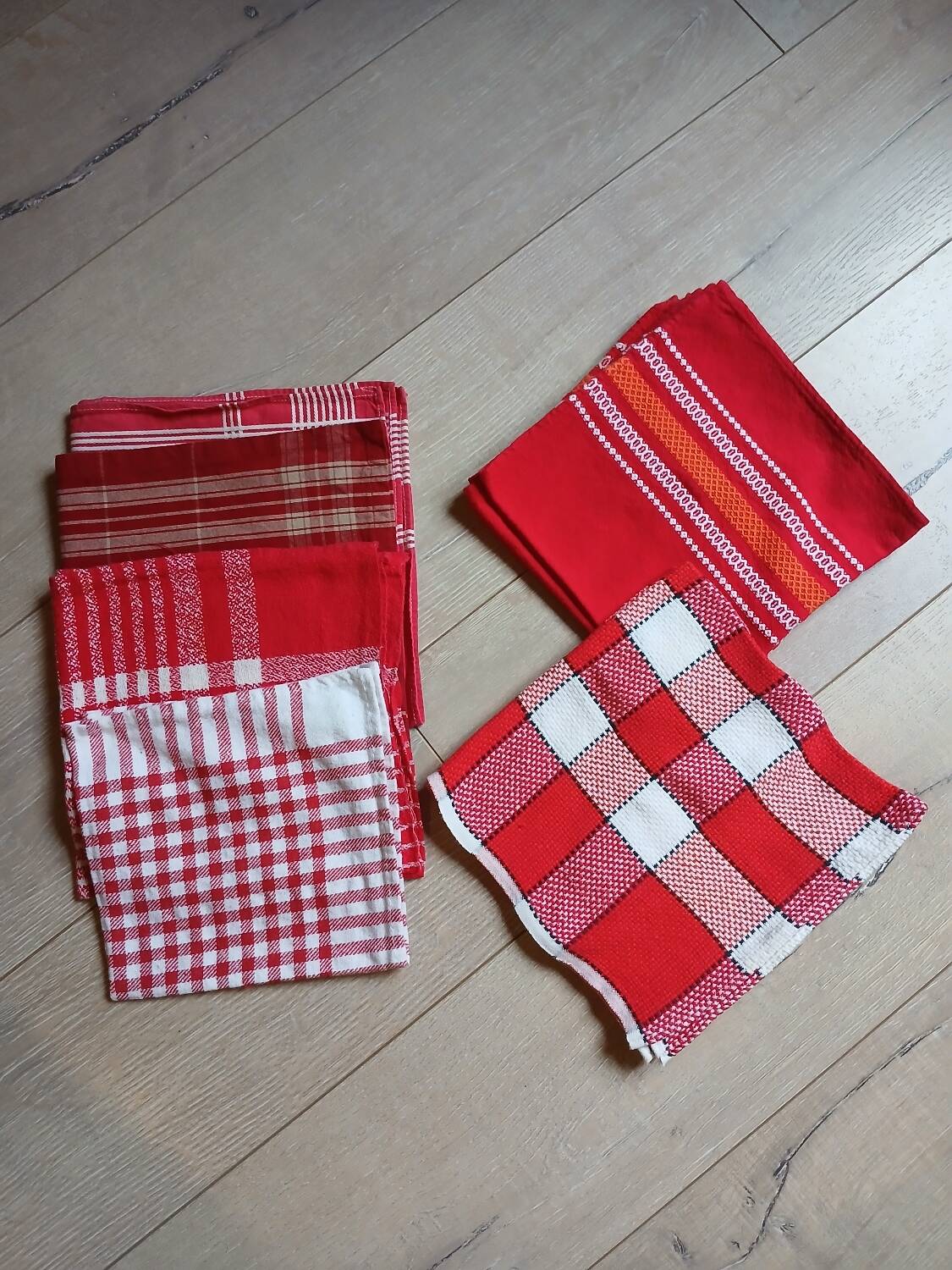 Set of 9 vintage napkins