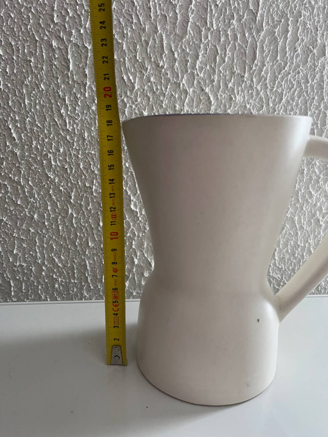 Saint-Clément blue white pitcher