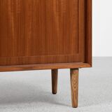 Small Danish sideboard in teak by Hundevad 1960s - 108 cm