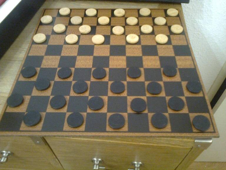 jeu de dames vintage (damier et pions) dans son coffret, marque Rachez