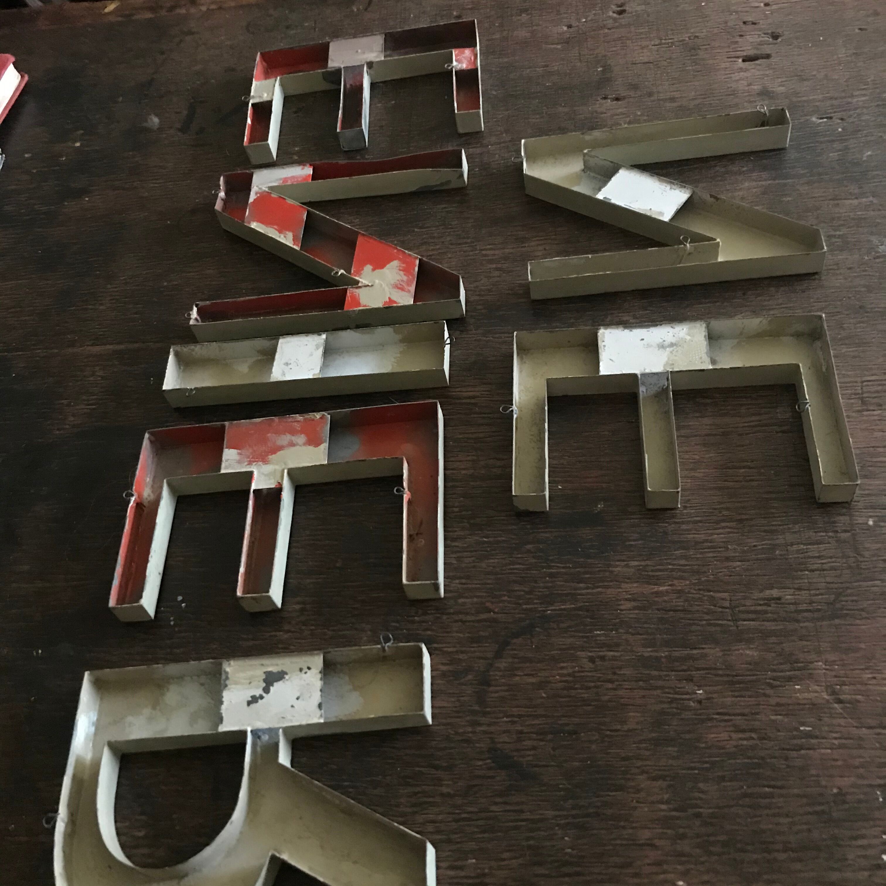 Zinc letters