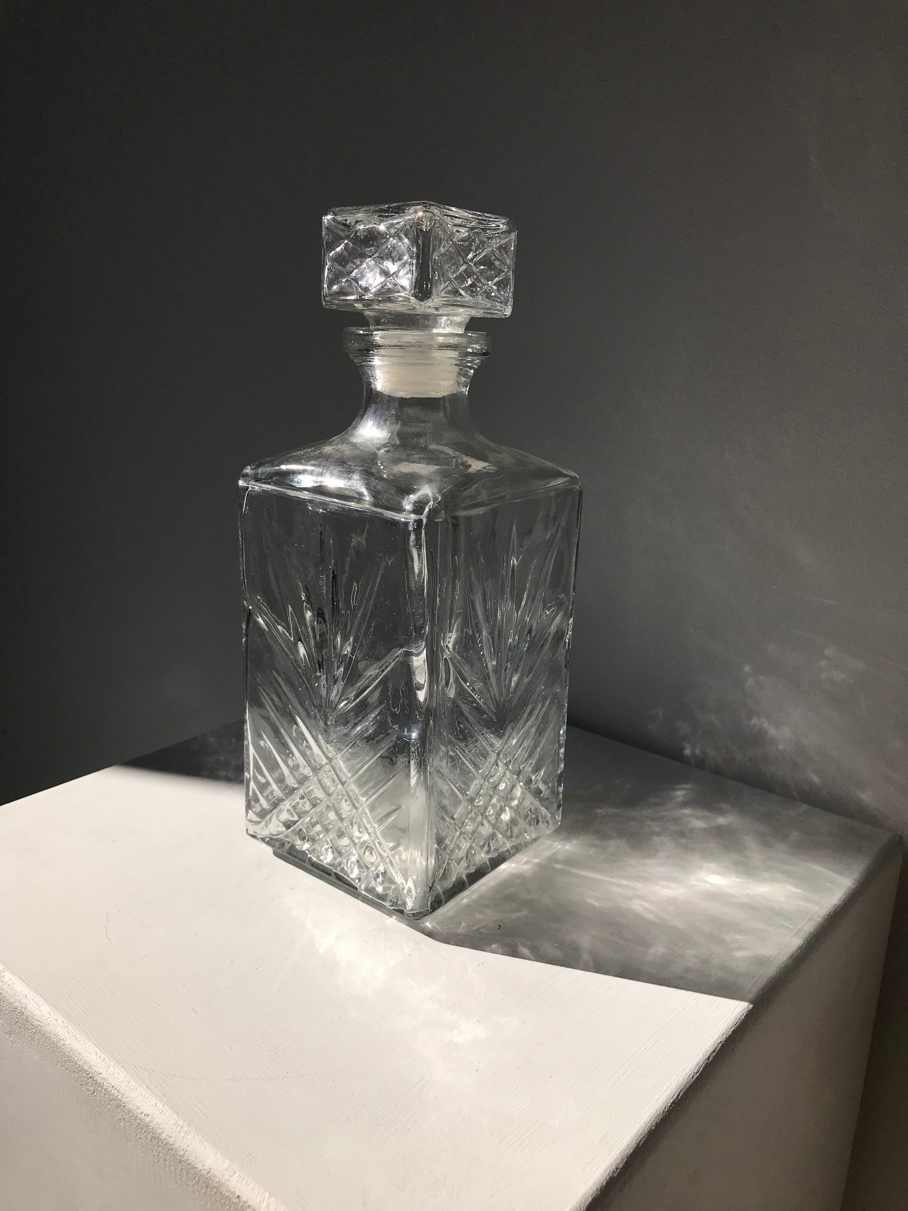 Glass whisky decanter