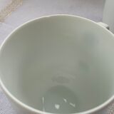 White cups clean lines