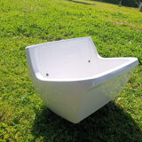 Art Deco bathtub from the 1930s and washbasin.