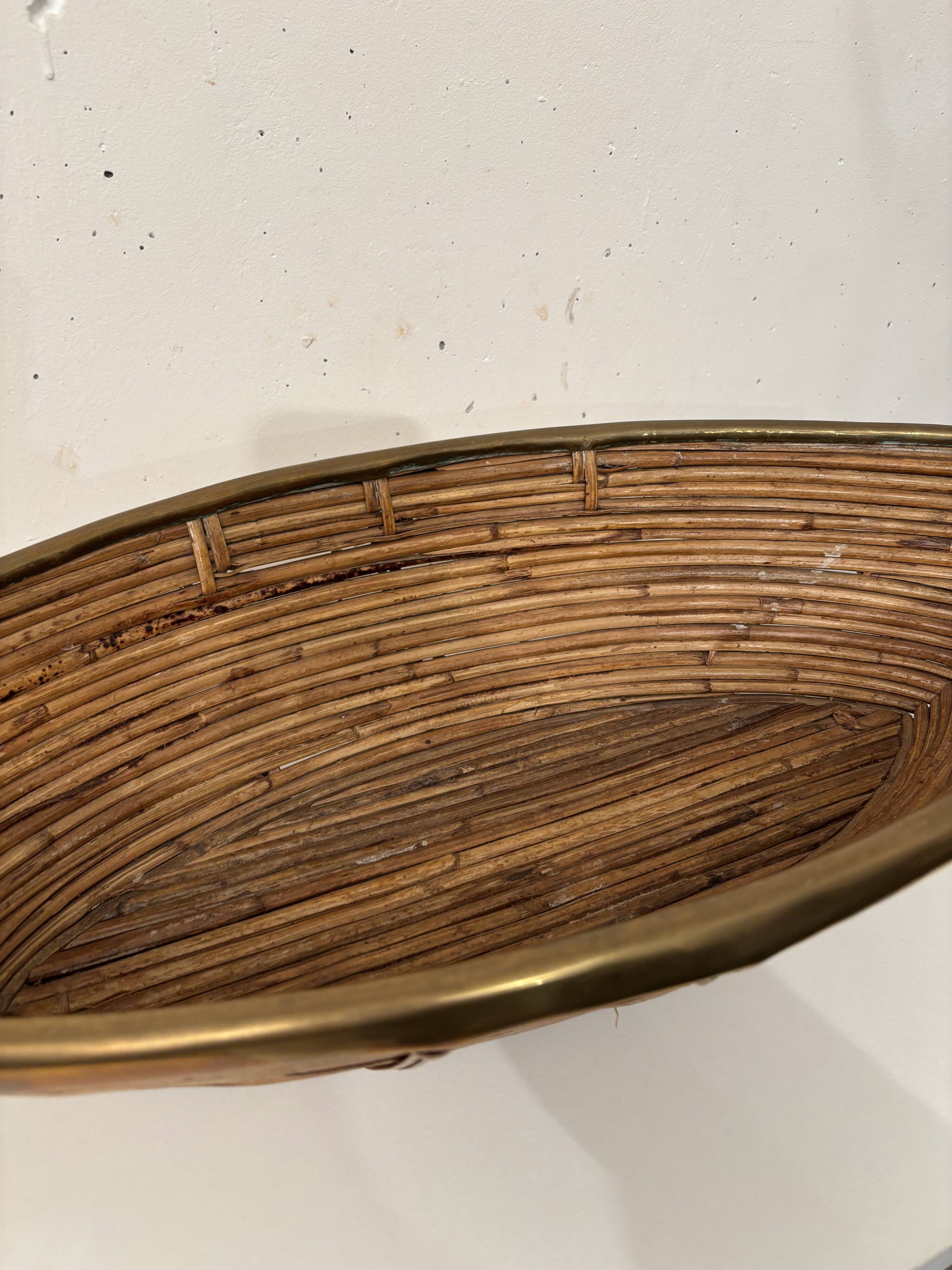 Corbeille « bateau » bambou et laiton 1970
