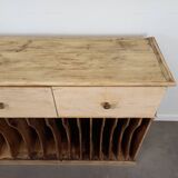Storage unit with drawers