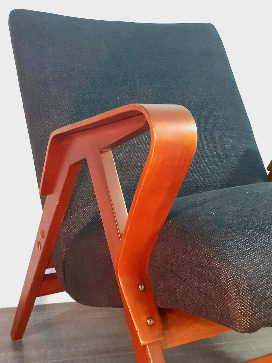 Jiràk armchair by tatra, czech vintage 1960s