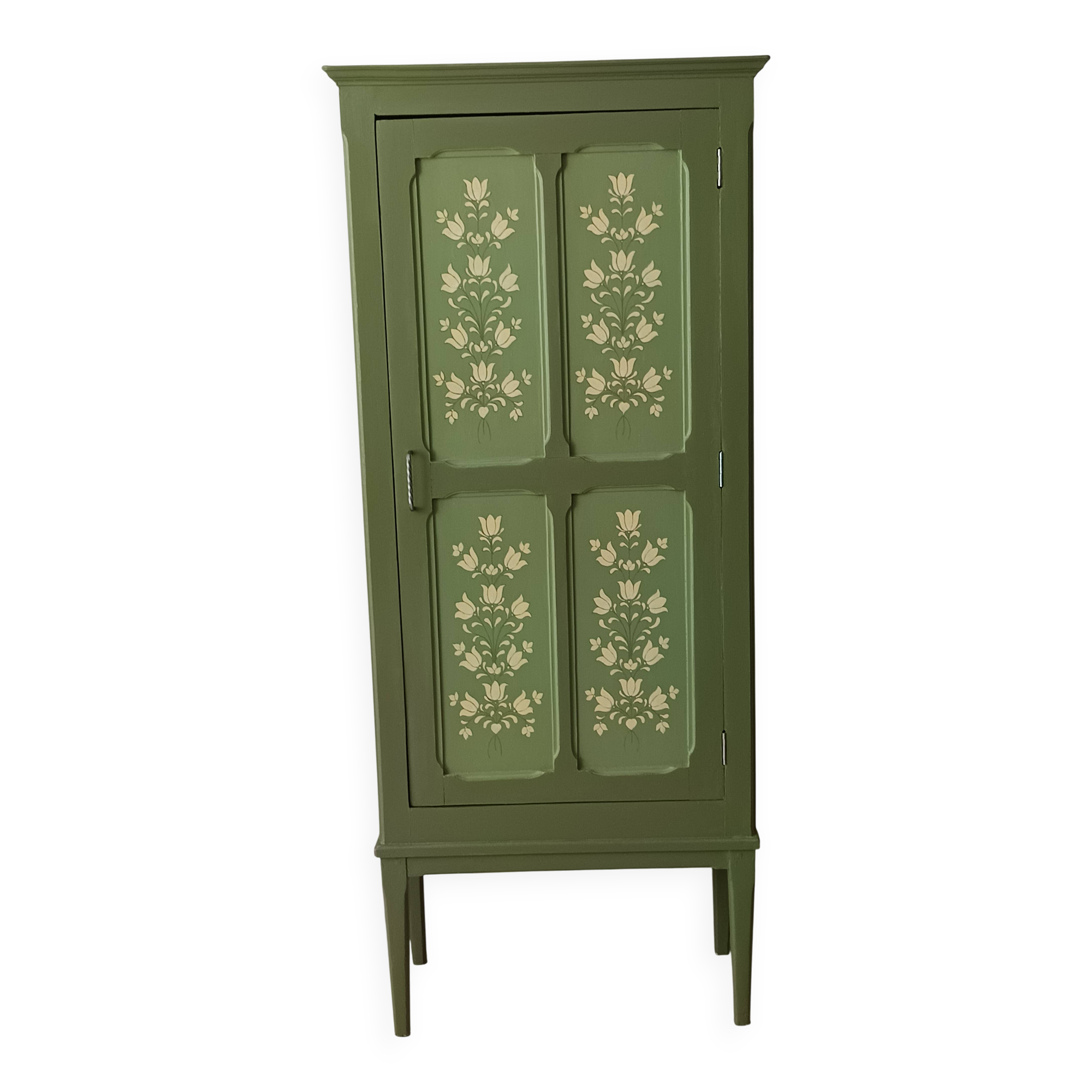 Parisian wardrobe revamp
