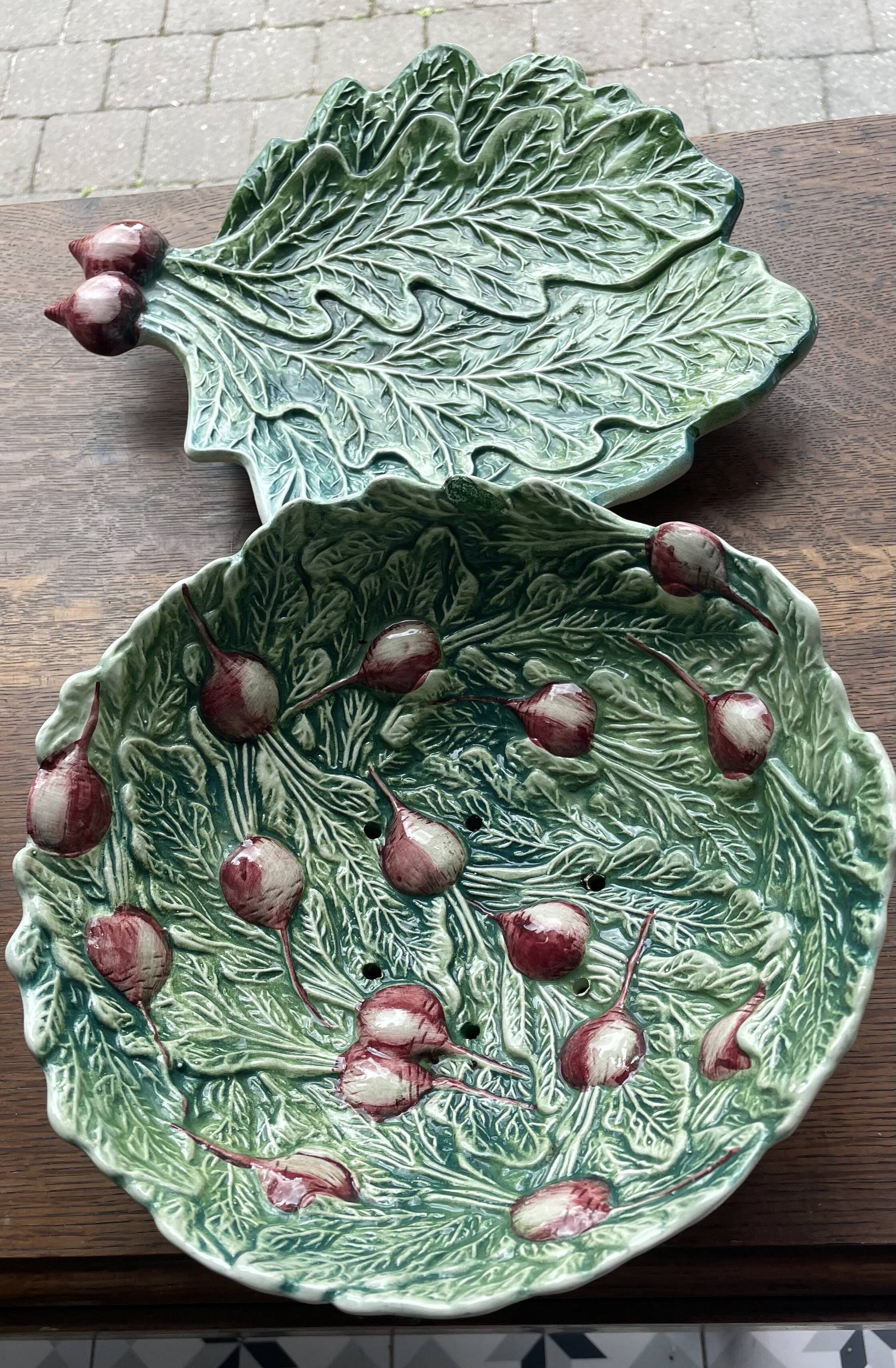 Radish drainer set in slip