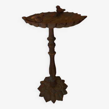 Leaf shaped cast iron birdbath