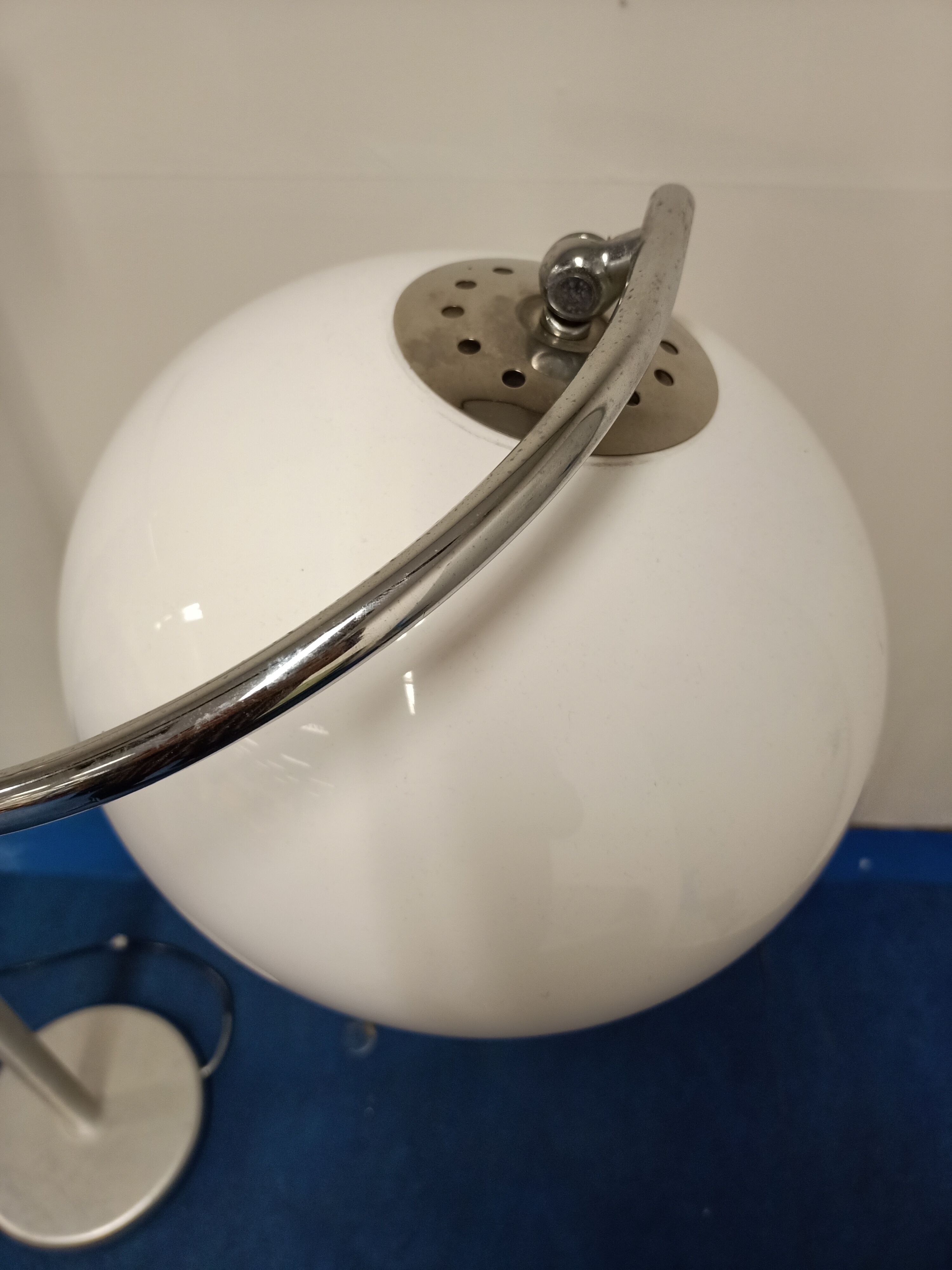 Lampadaire seventies en aluminium et chrome