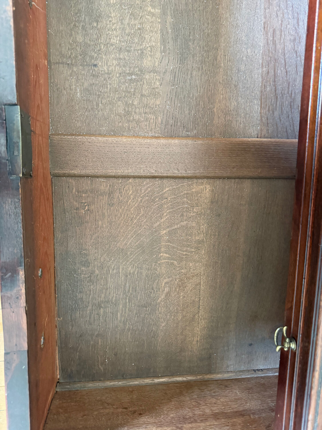 George III Commode in Flamed Mahogany - Hepplewhite Style, circa 1800