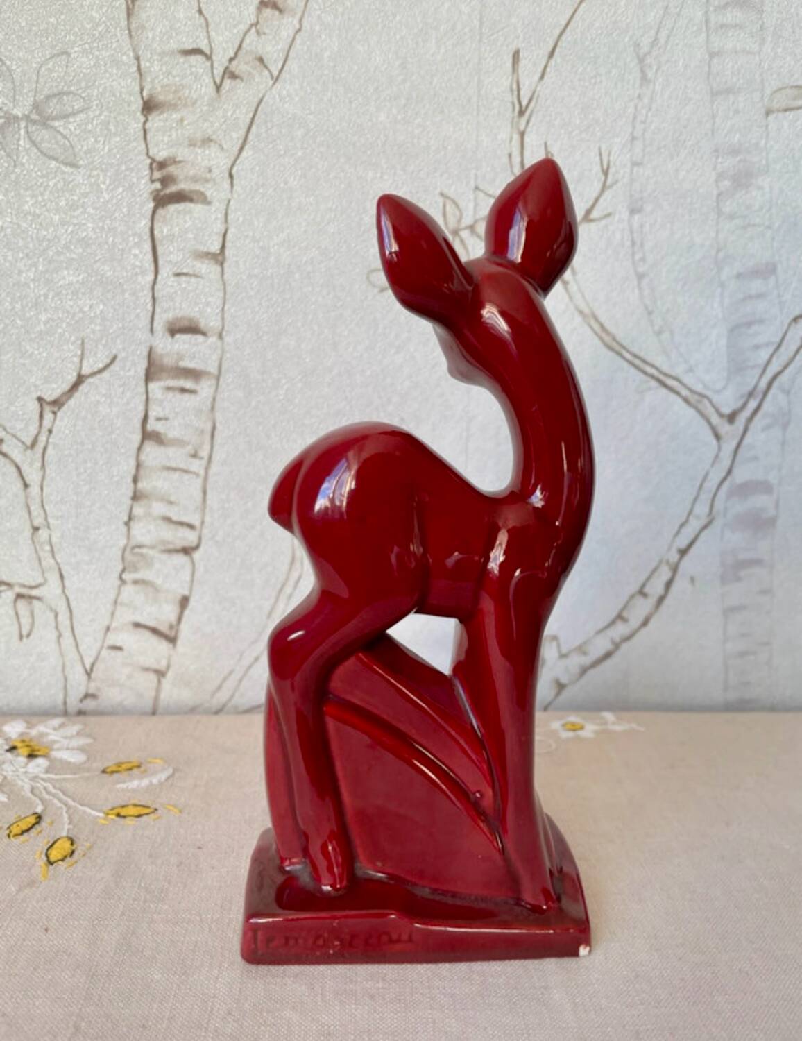 St Clément ceramic doe