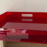 Design top in red plexiglass