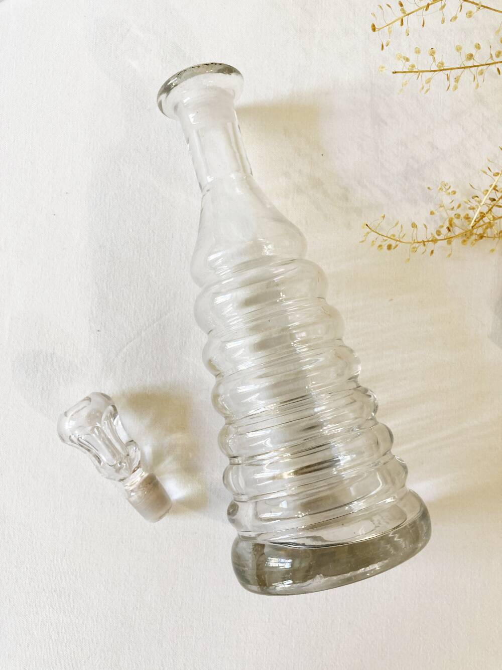 8-dose absinthe bottle and stopper