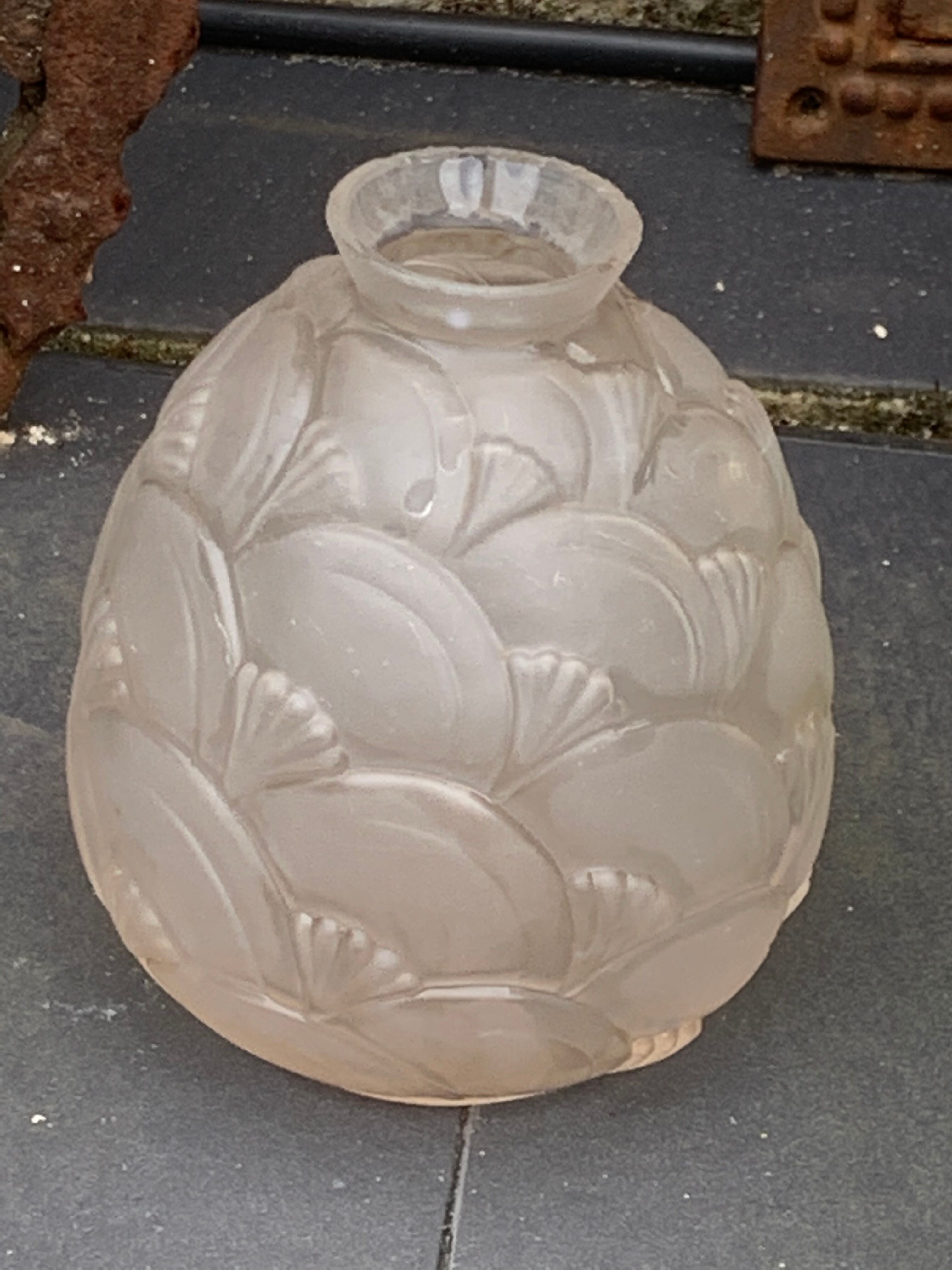 Vase art deco signed Espaivet, 1930