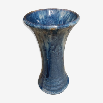 Vase en grès émaillé bleu signé