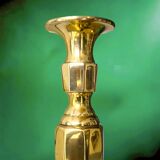 Pair of English polished brass candlesticks – vintage candle holders made in England – elegant classic decoration