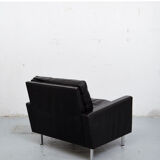 Lounge chairs by George Nelson for Herman Miller