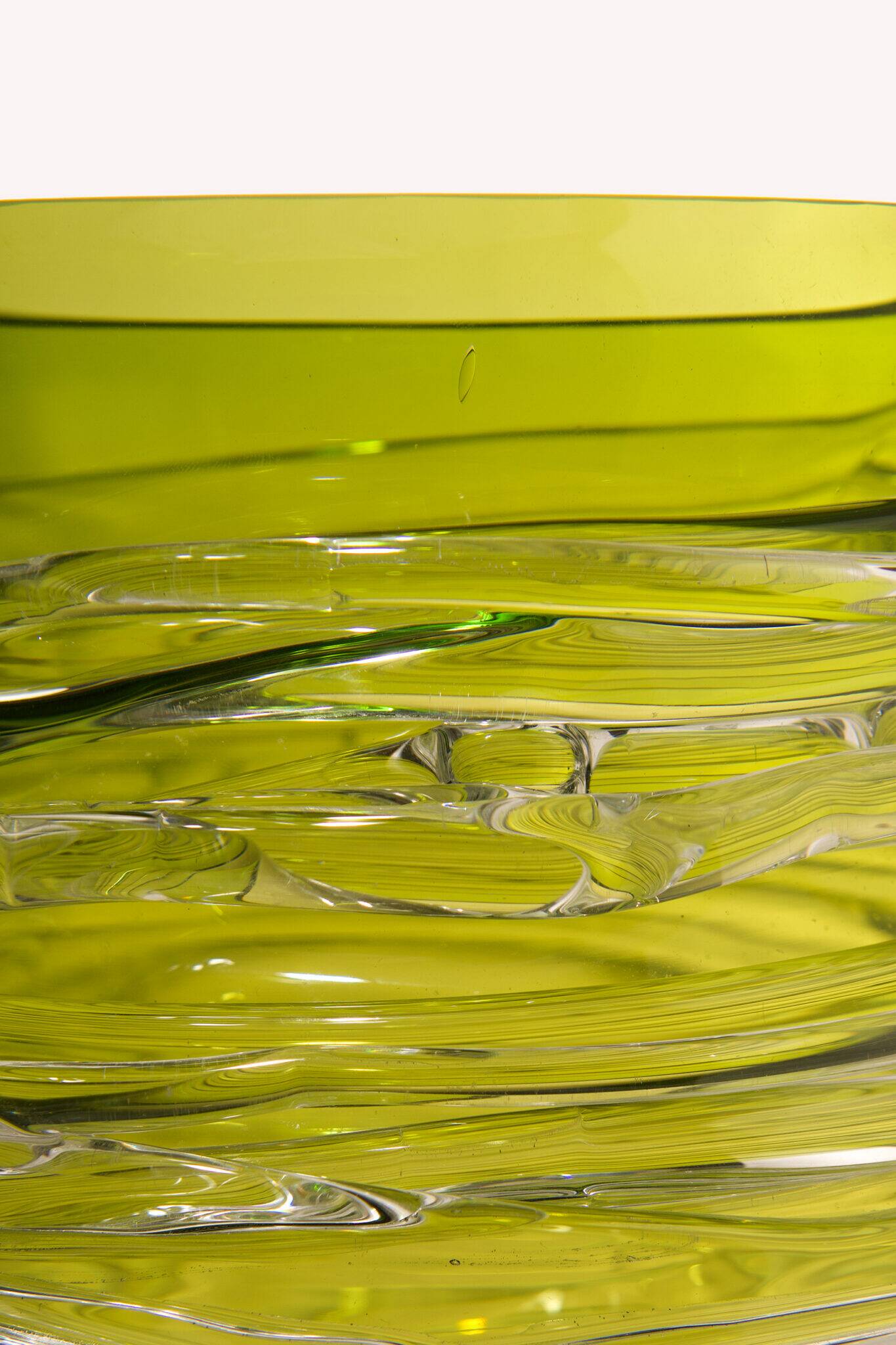 'Tamtam Honey' vase in crystal and green glass - Sem Schanzer (as l'Anverre