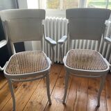 1 banquette cannée, 2 chaises avec accoudoir cannées, 2 chaises cannées
