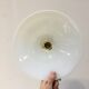 Paire de suspensions en opaline blanche