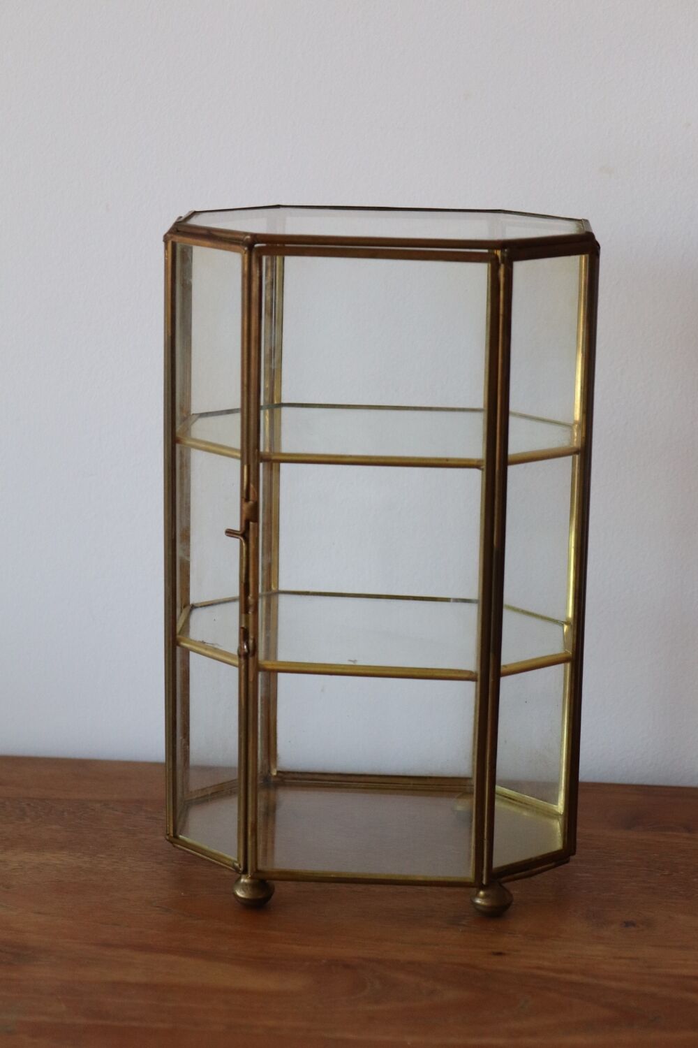 Brass jewelry showcase box