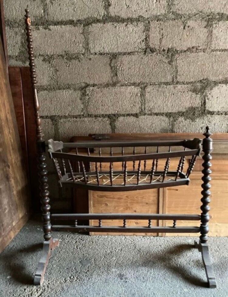 Antique turned wooden cradle