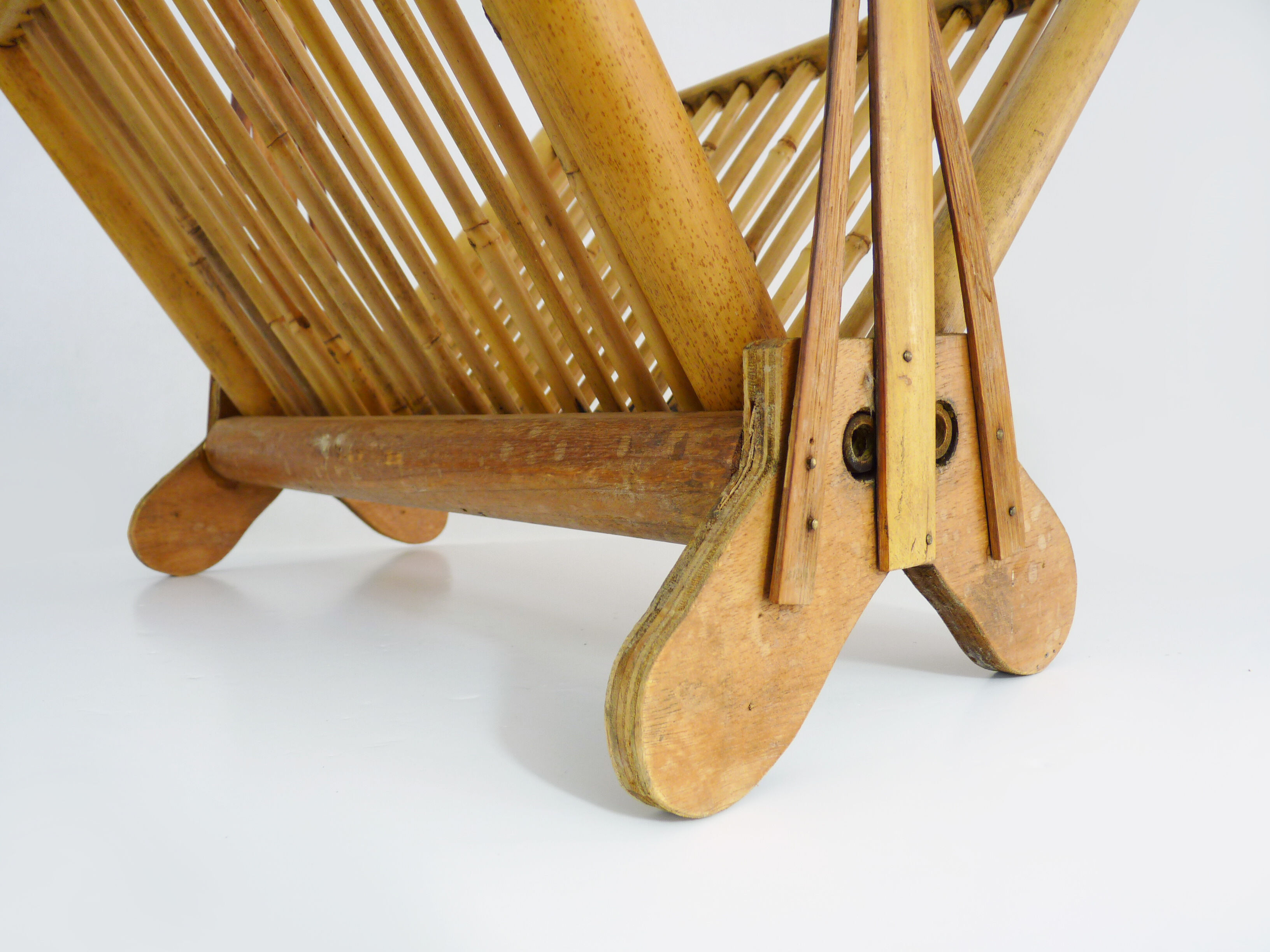 Foldable bamboo vintage magazine door, vintage magazine range. Year 70