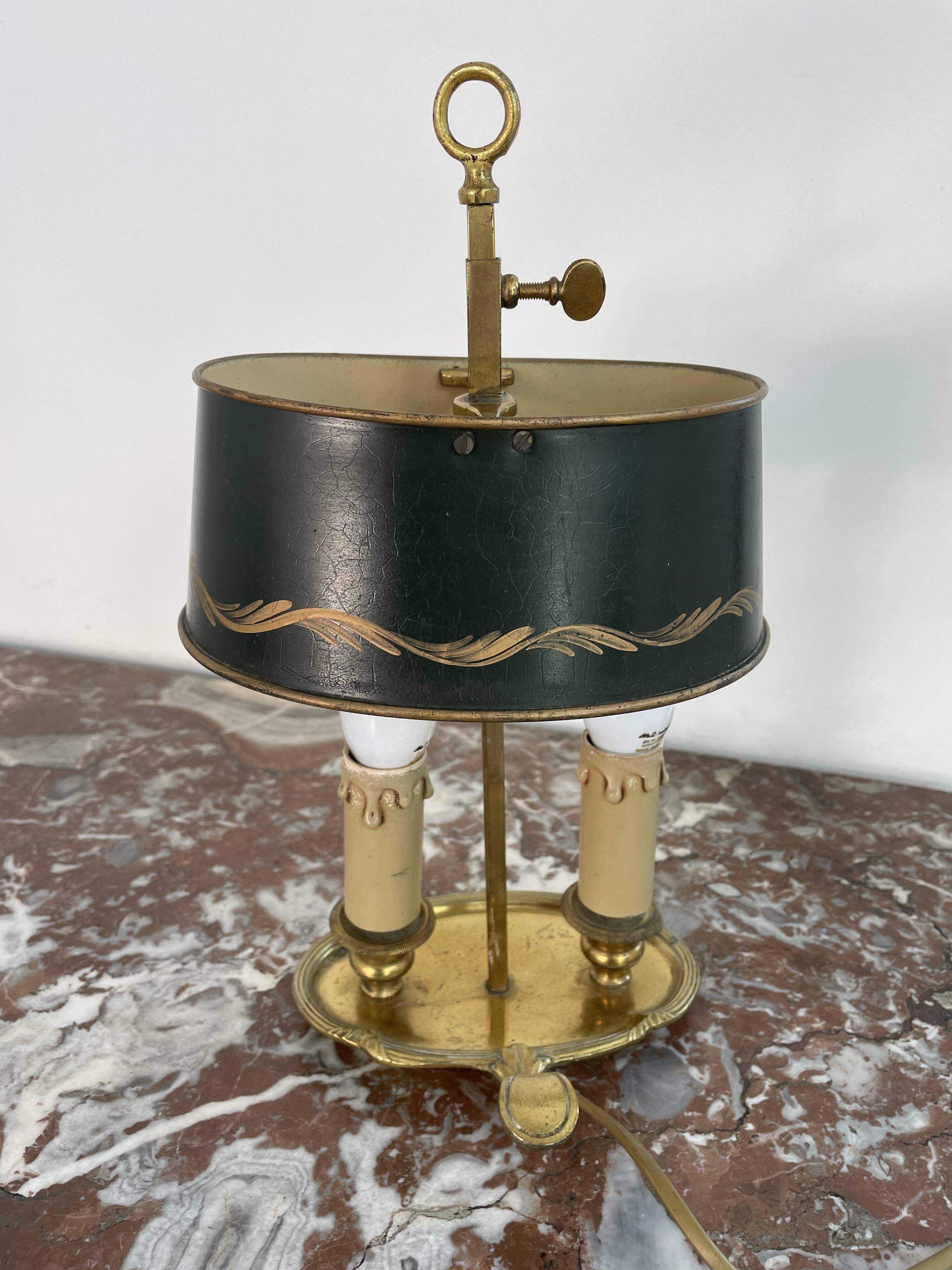 Louis XVI style two-light bouillotte lamp, green lampshade, hand-painted