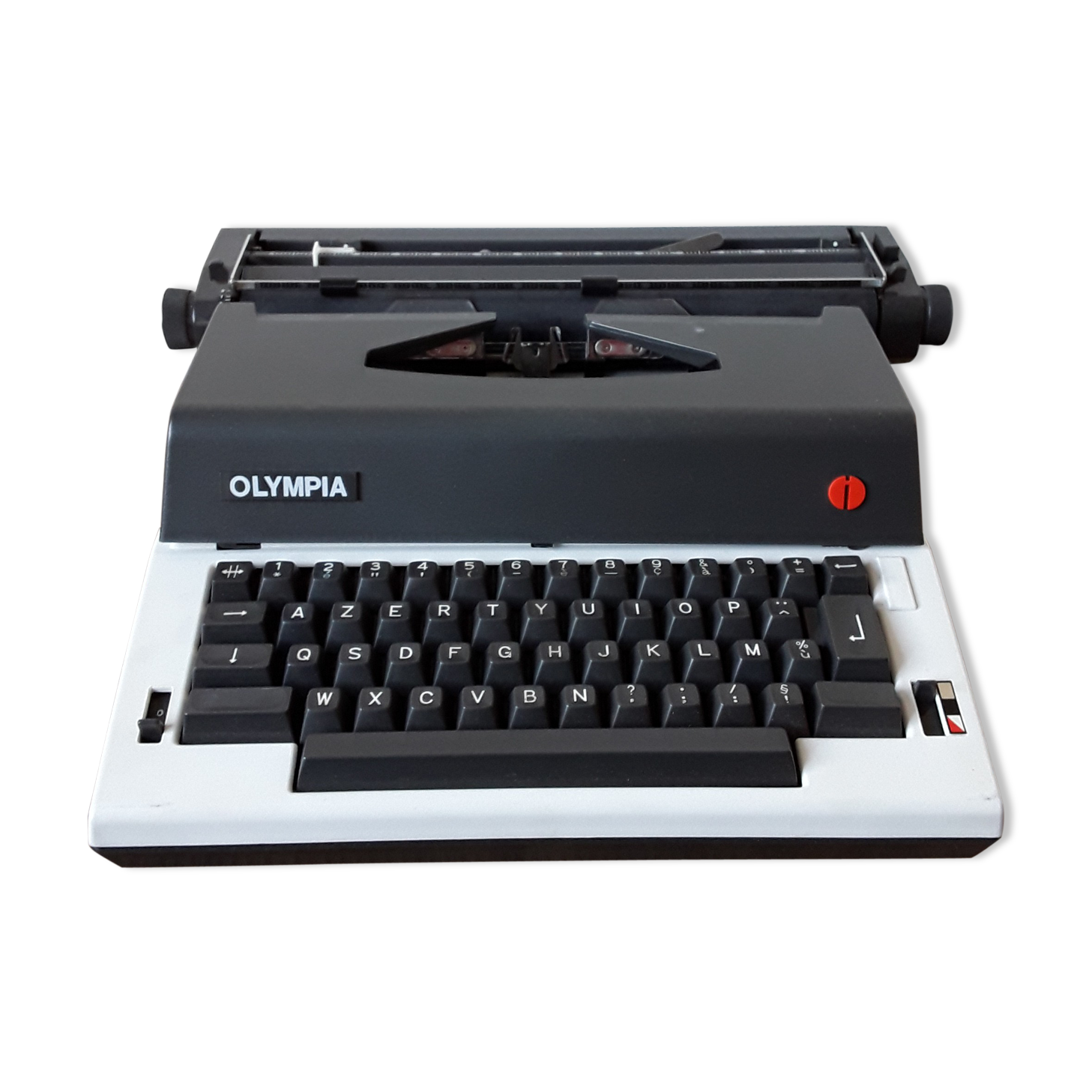 Machine à écrire Olympia vintage des années 70