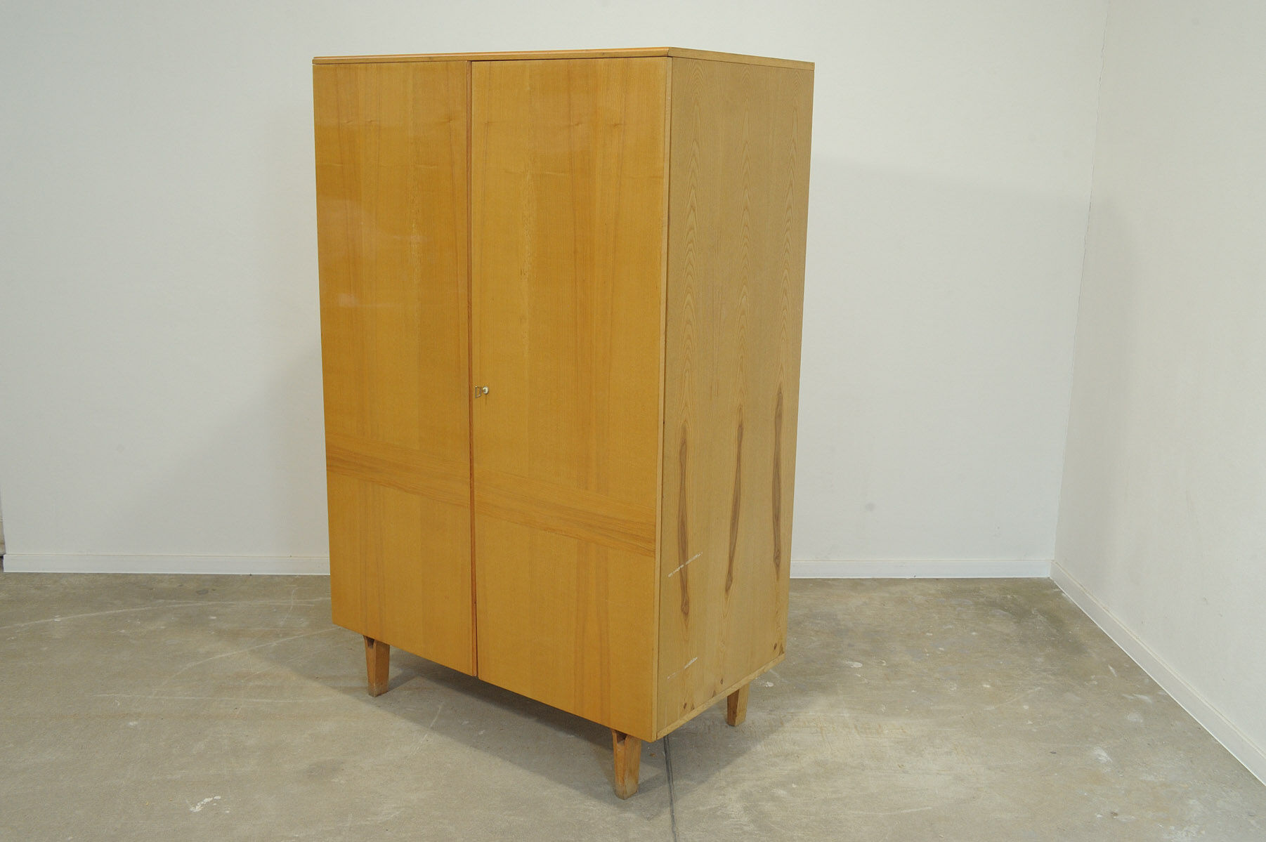 Armoire vintage de Novy Domov, années 1970, Tchécoslovaquie