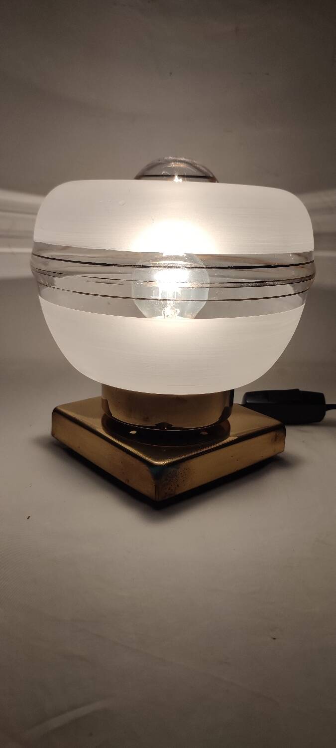 Lampe de table métallique. Espagne, années 1960.