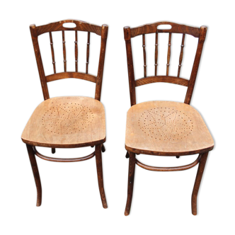 2 anciennes chaises bistro en bois courbé
