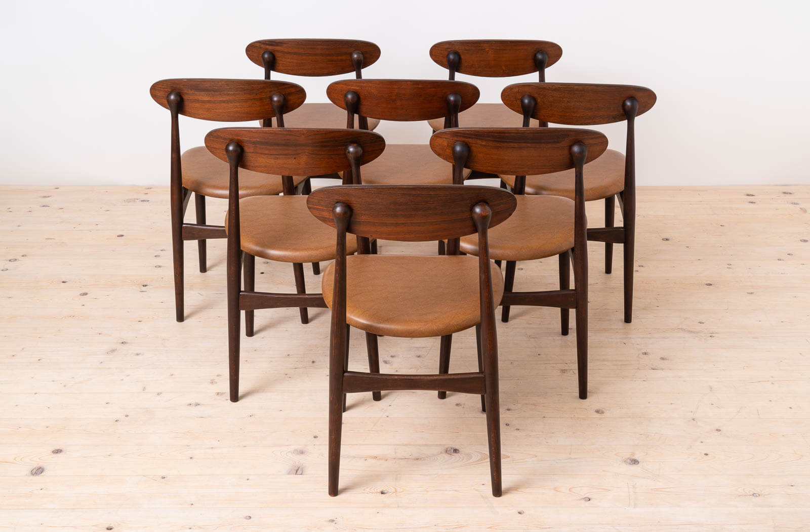 Mid Century Modern Dining Set, Round Table with 4 Fredrik Kayser Chairs