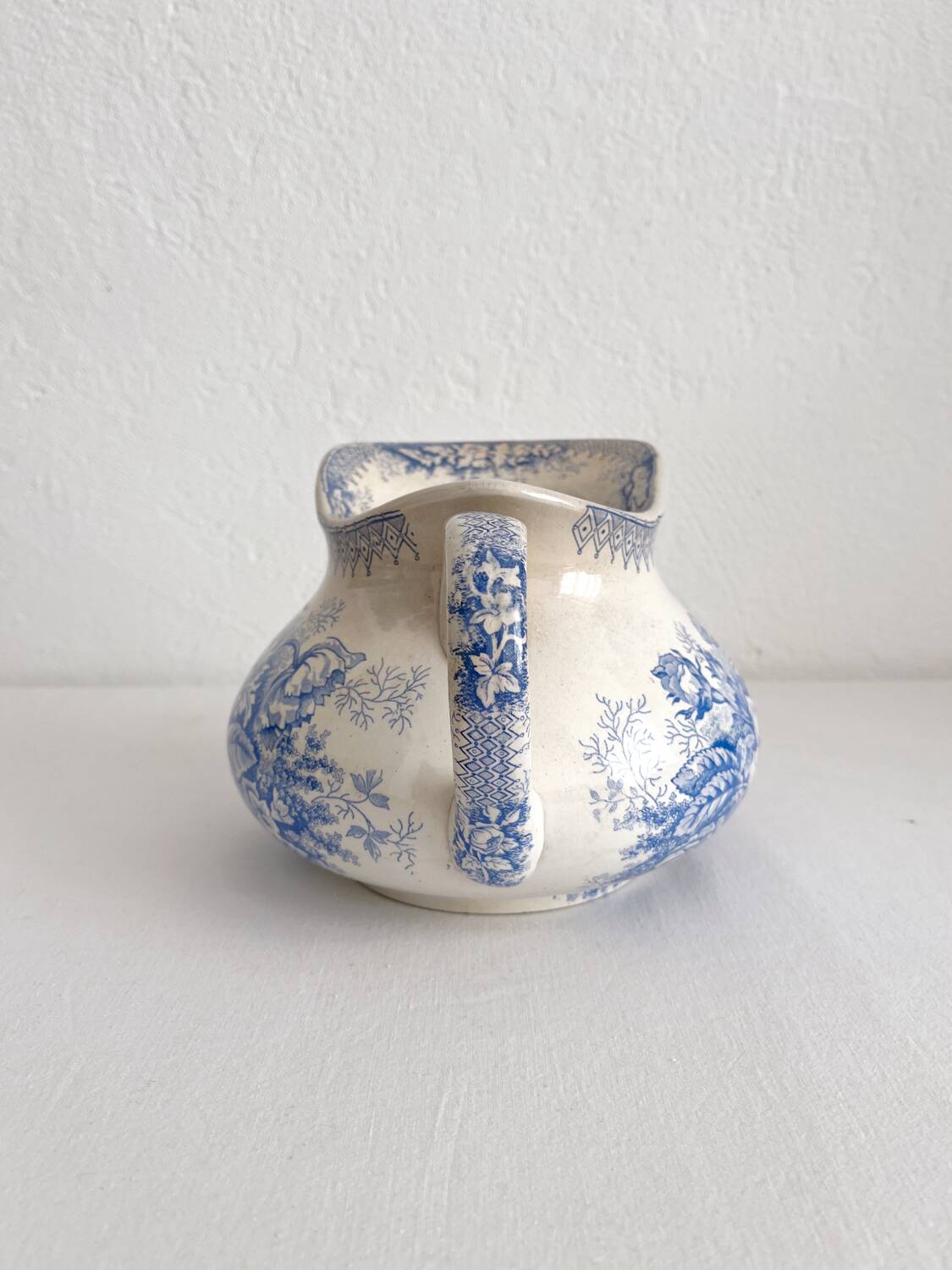 Old iron clay jug "Jardinière" Hamage Nord