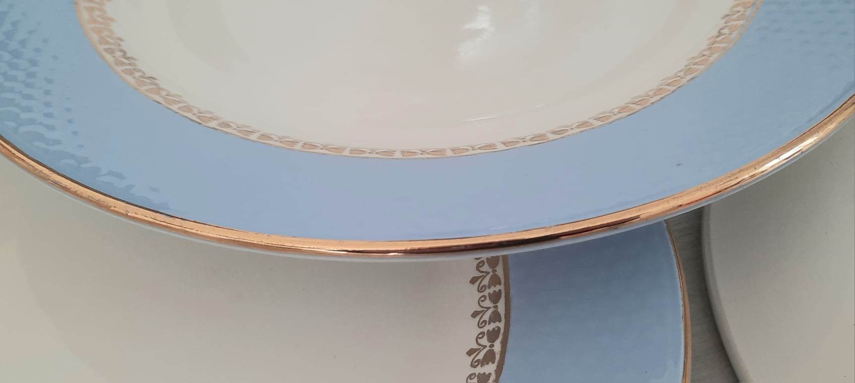 Flat Plates in Faience Café Gilbert by Moulin des Loups Vintage