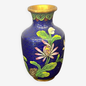 Miniature vase cloisonné motif floral