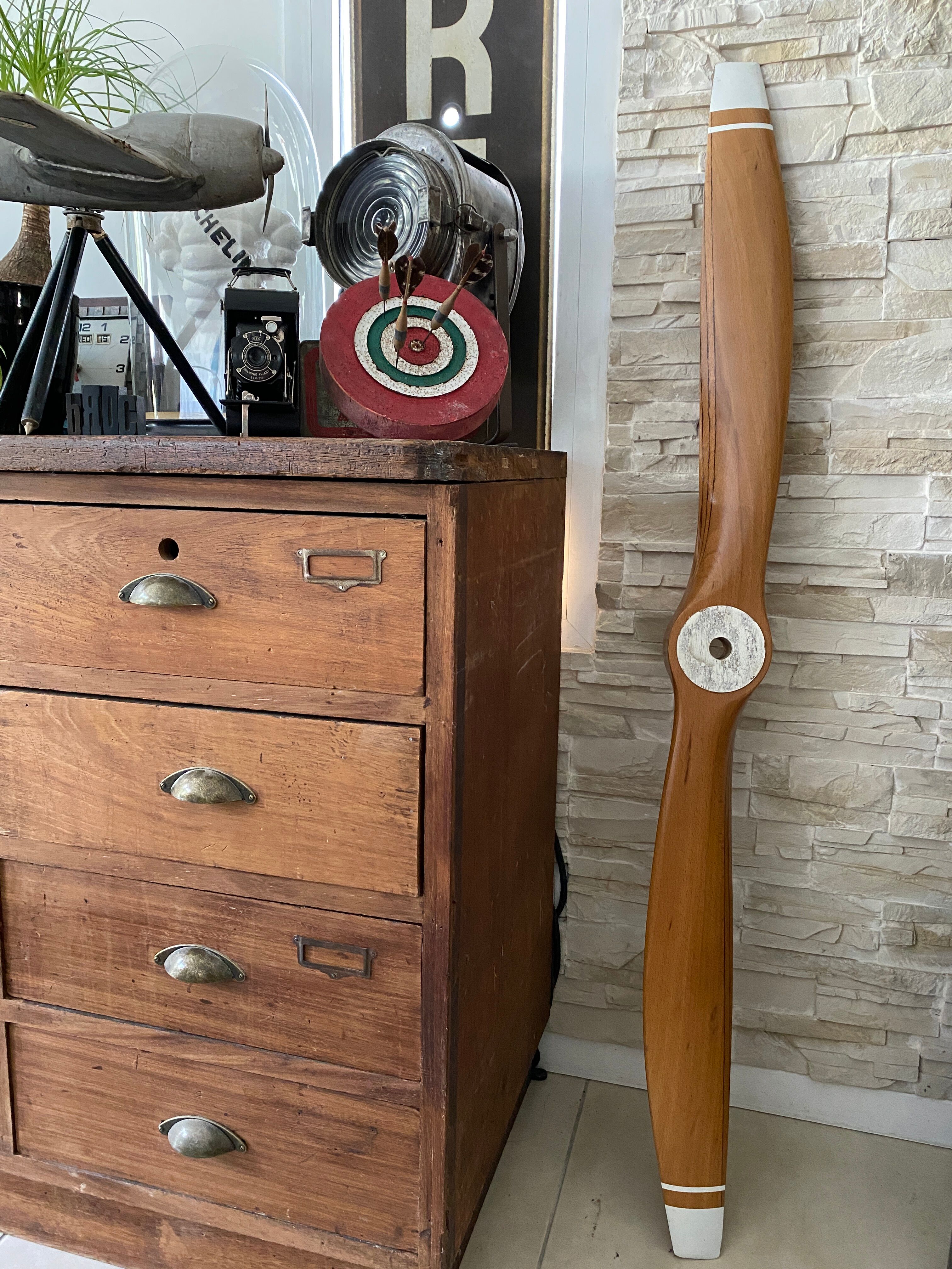 Wooden airplane propeller