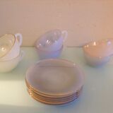 Suite of six cups in polychrome opaline Arcopal 60s/70s