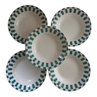 Suite de 5 plates Digoin checkerboard pattern